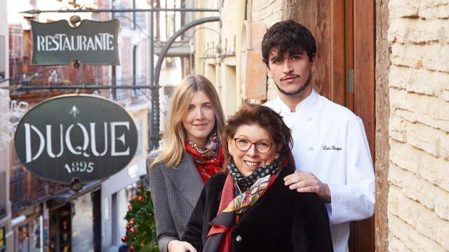 Marisa, Andrea y Luis de Casa Duque