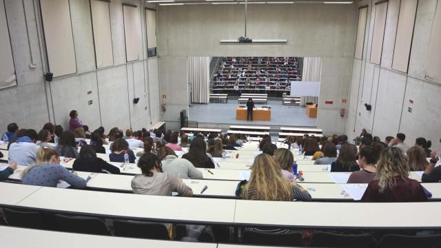 Imagen de un examen de oposiciones.