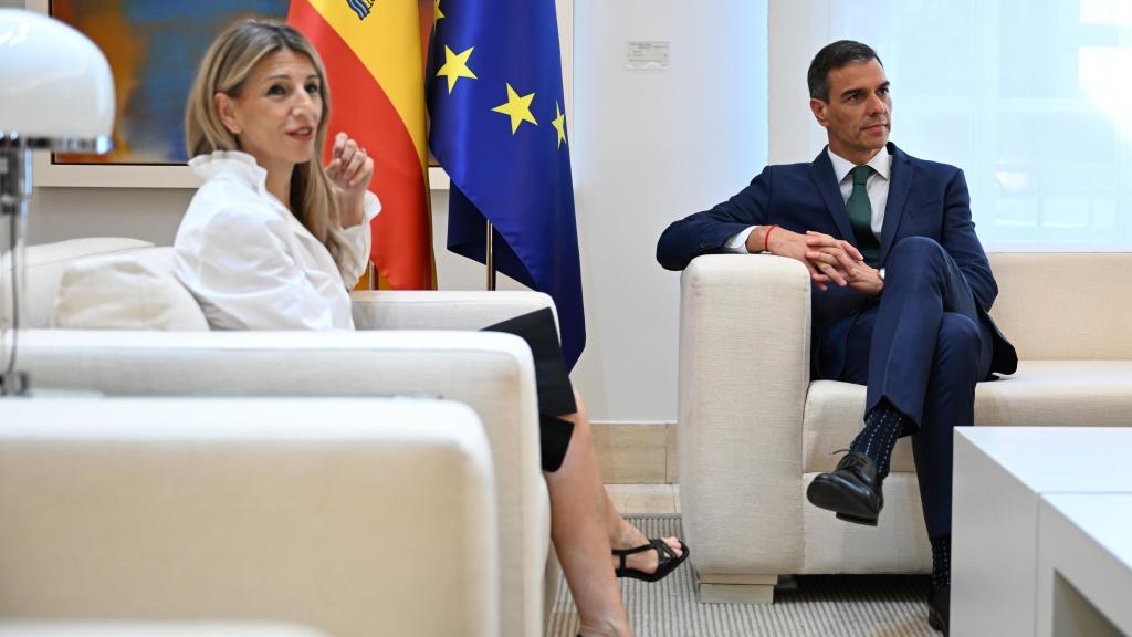 Yolanda Díaz y Pedro Sánchez durante la reunión que ambos han mantenido en Moncloa en la tarde de este lunes.