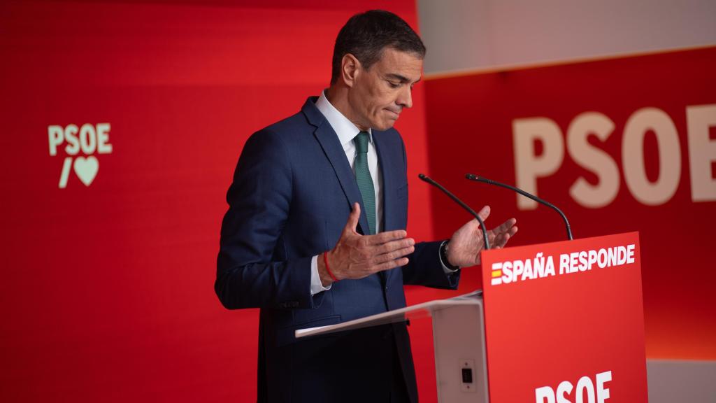 Pedro Sánchez este lunes en Ferraz.