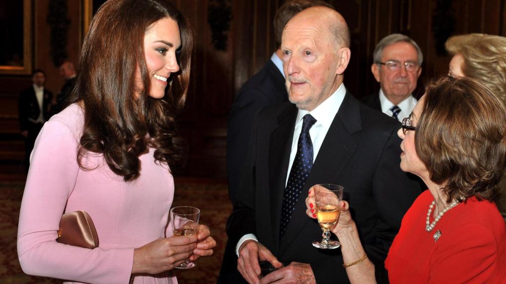 Bulgaria's King II en una fotografía con Kate Middleton, en 2012.