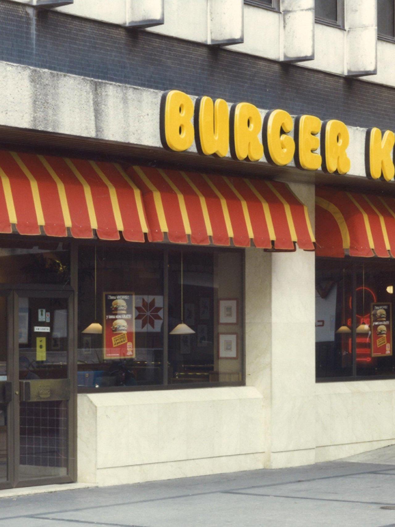 Antigua fachada del Burger King de la Plaza de los Cubos.