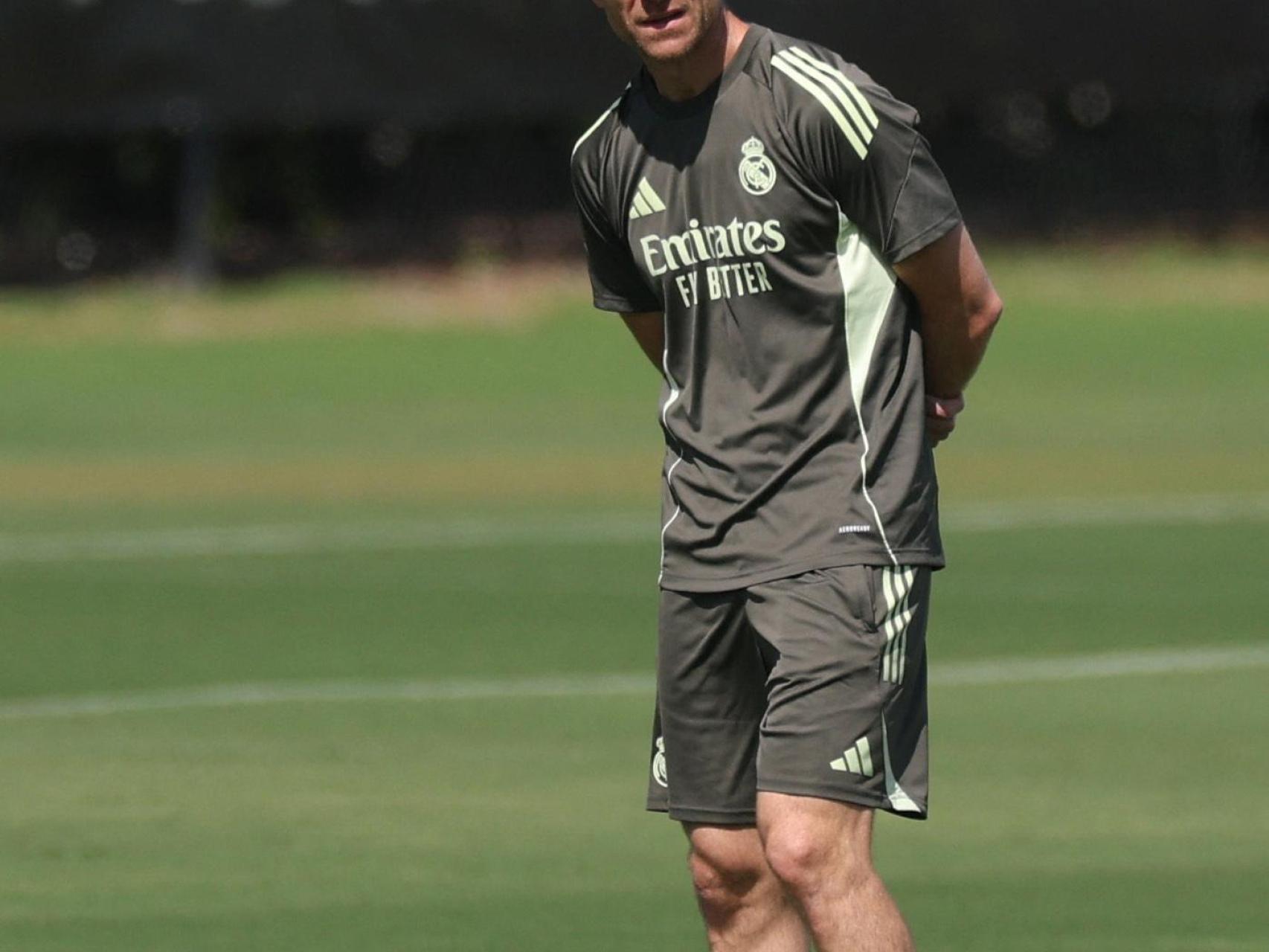 Xabi Alonso, durante un entrenamiento con el Real Madrid.