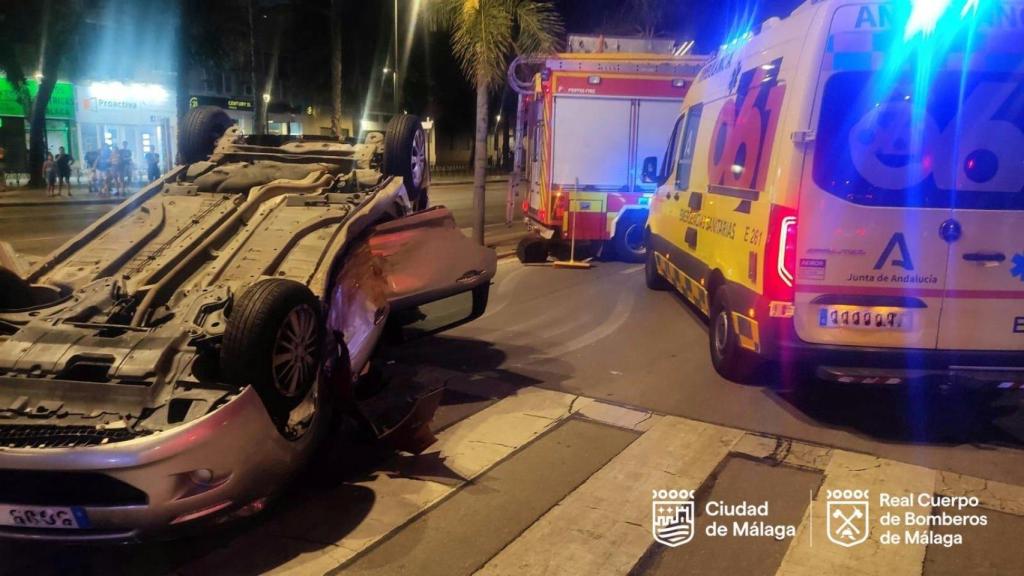 Una imagen de cómo quedó uno de los vehículos, totalmente volcados.