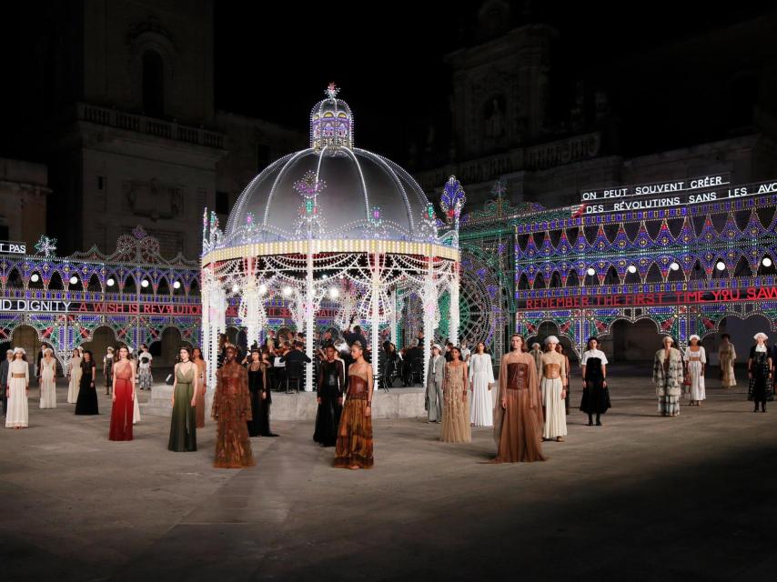 El desfile celebrado en Lecce firmó el regreso de la presencialidad.