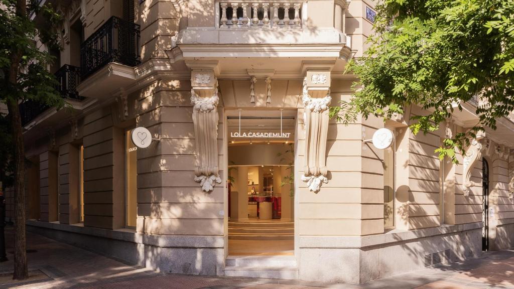 La tienda ha reabierto sus puertas en el número 48 de la calle Goya.