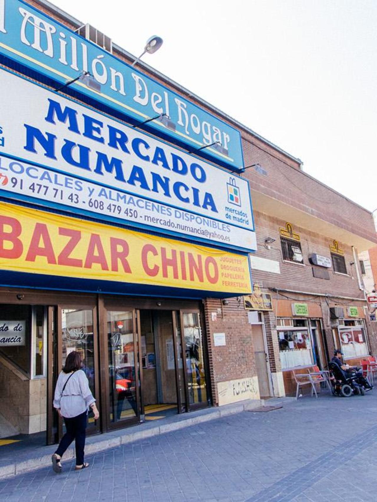 Fachada del Mercado de Numancia.