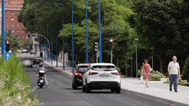 El Paseo Isabel La Católica recupera el segundo carril