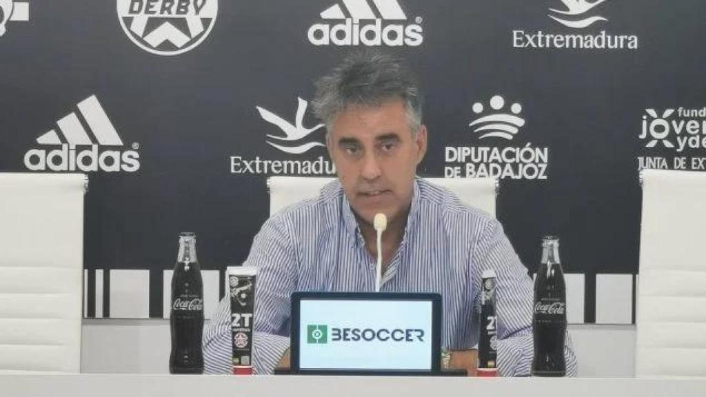 Joaquín Parra en su etapa como presidente del Badajoz.