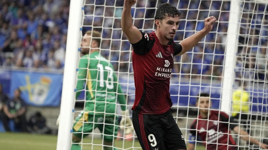 Panichelli celebra el gol marcado ante el Oviedo.