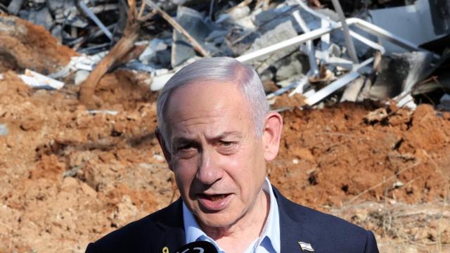 Benjamín Netanyahu, primer ministro de Israel, durante una visita al Weizmann Institute of Science, en Rehovot.