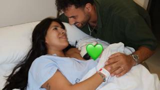 Isa Pantoja y Asraf Bueno han compartido la primera foto de su primer hijo en común desde el hospital.