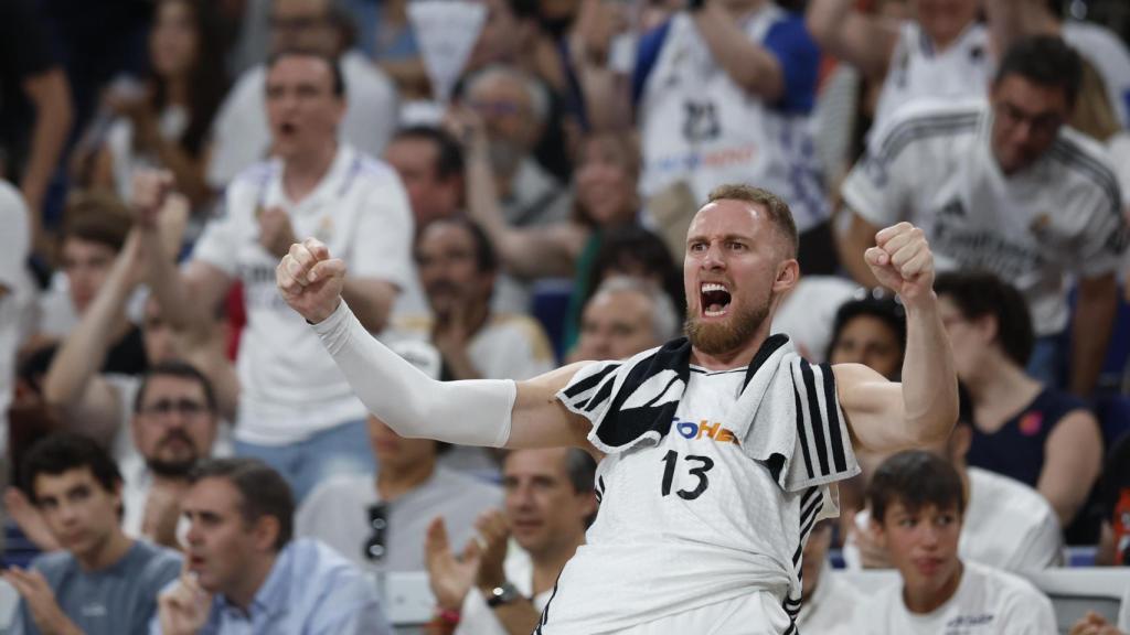 Dzanan Musa celebra una canasta en el segundo partido de la final de la Liga Endesa.