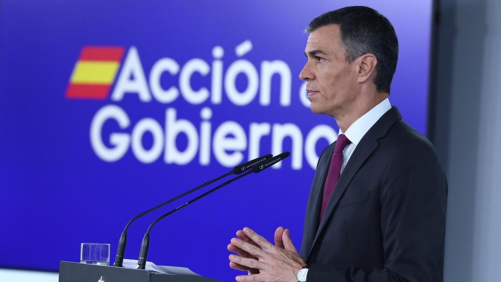 Pedro Sánchez en la declaración institucional de urgencia este domingo desde la Moncloa.