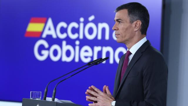 Pedro Sánchez en la declaración institucional de urgencia este domingo desde la Moncloa.