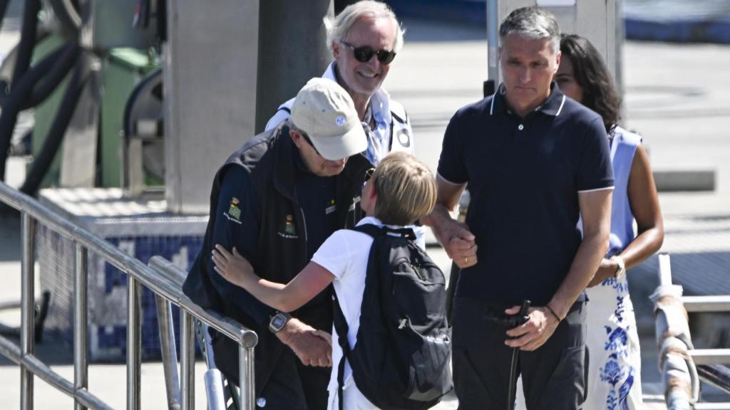 El emérito Juan Carlos antes de embarcarse.
