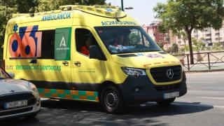 Una ambulancia del 061.