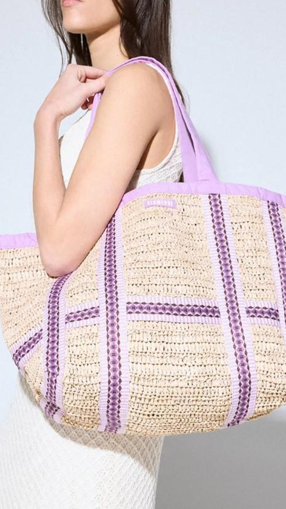 Bolsa Raffia de Sara Carbonero.