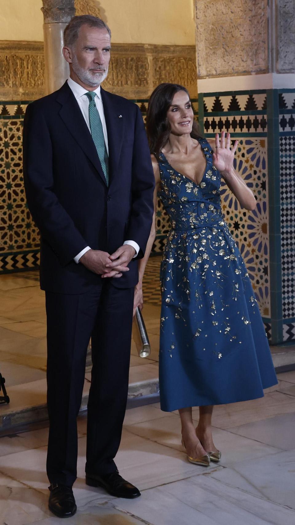 Los Kings Felipe y Letizia, en la recepción que han ofrecido este domingo 28 de junio, en el Real Alcazar de Sevilla.