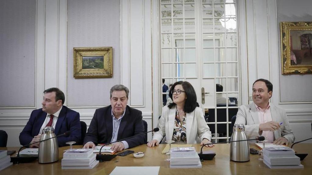 Los portavoces del PP y de Vox en Les Corts Valencianes. José Cuéllar / Corts
