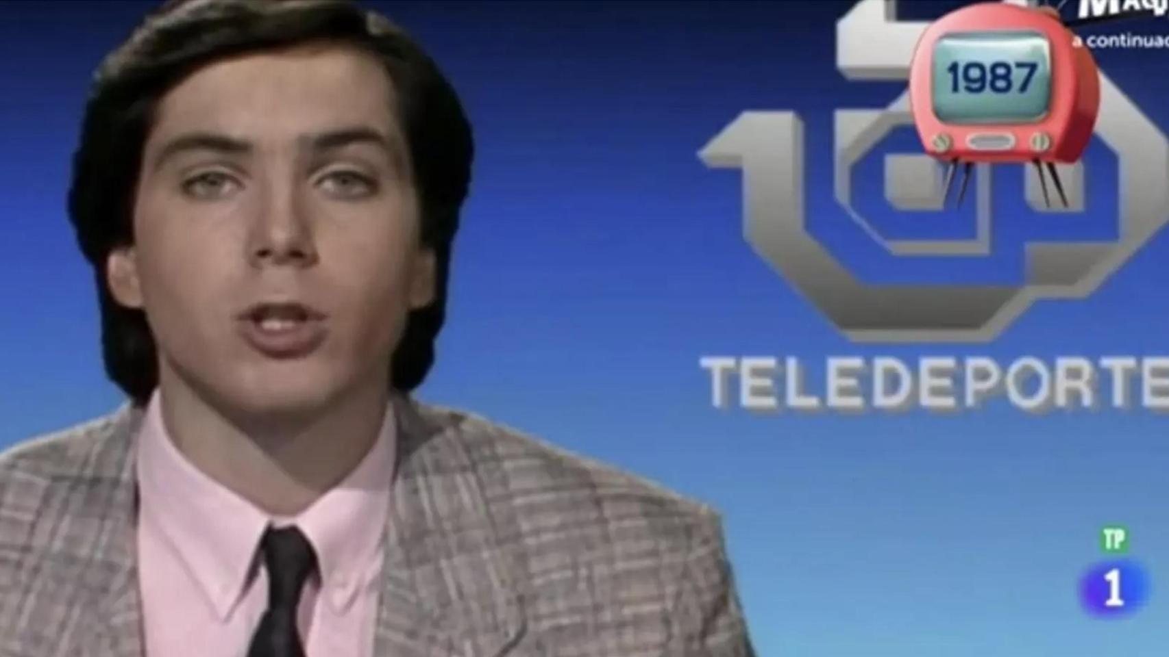 Vicente Valles, en 1987, en la sección del Telediario de TVE Teledeporte. El canal no nacería hasta 1994.