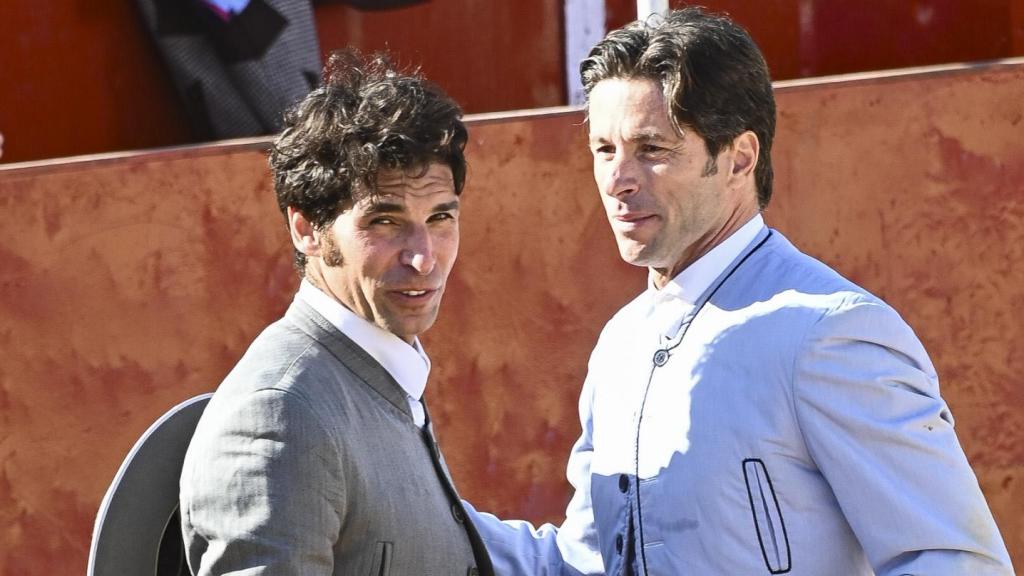 Cayetano y Rivera Canales en una fotografía tomada en abril de 2025.