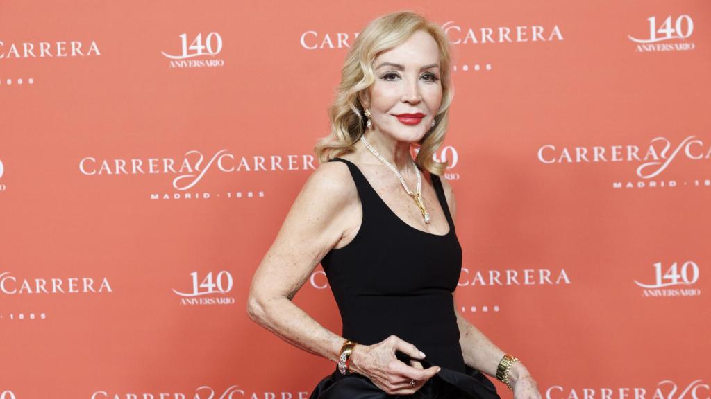 Carmen Lomana en un photocall.