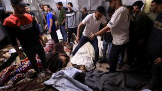 Imagen de varios de los fallecidos en el ataque de la escuela Mustafá Hafez de la ciudad de Gaza.