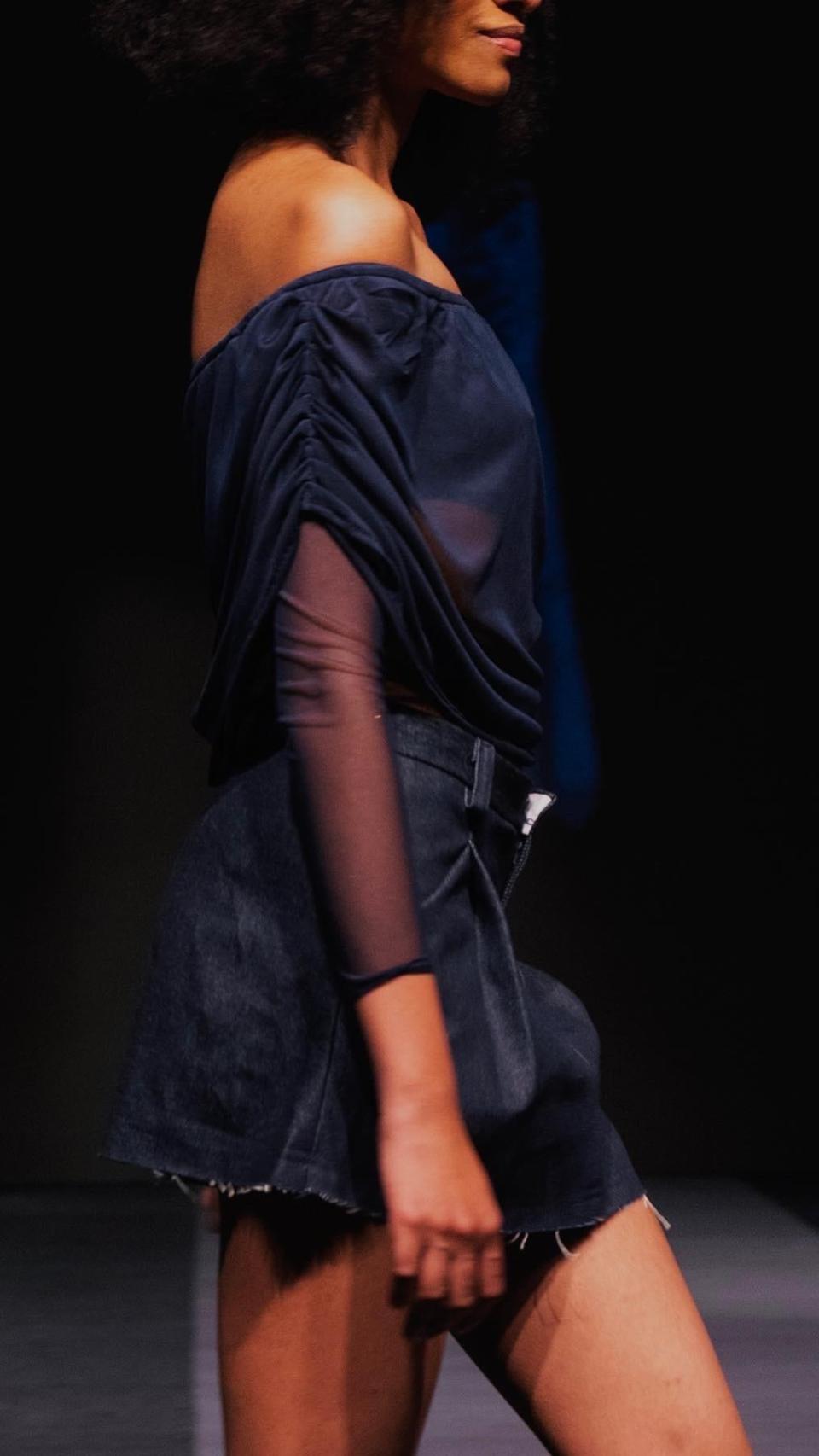 Una imagen en una pasarela con la semana de la moda +34.