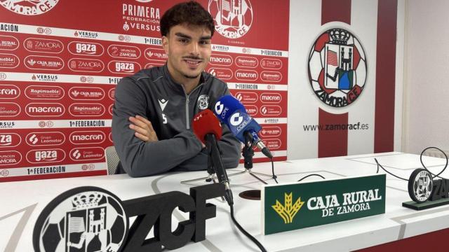 Adrián Bolo.