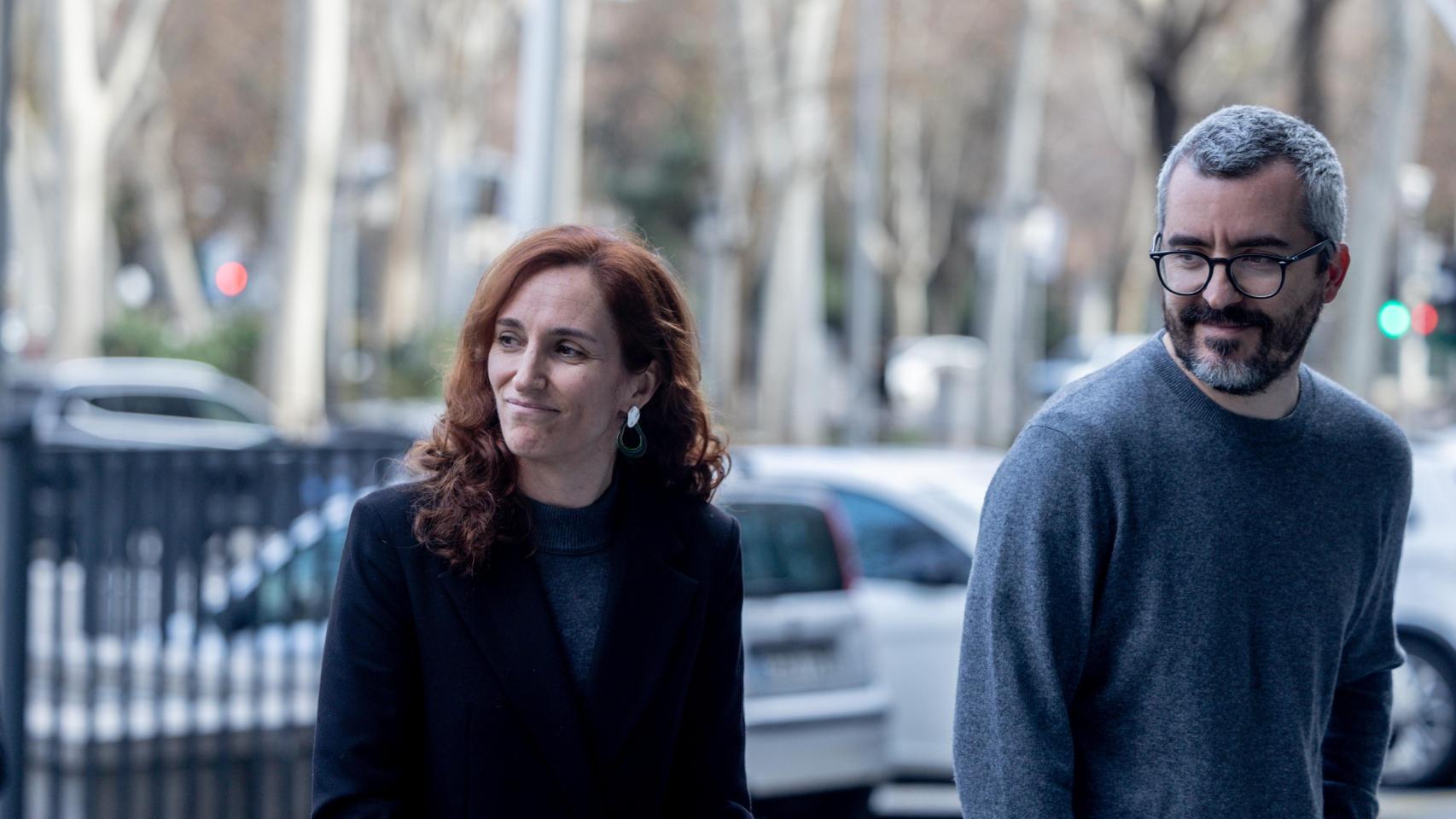 Sanidad amenaza con tomar medidas contra las CCAA que no cumplan la Ley del Aborto y  calienta  el Interterritorial