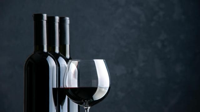 Vino tinto.