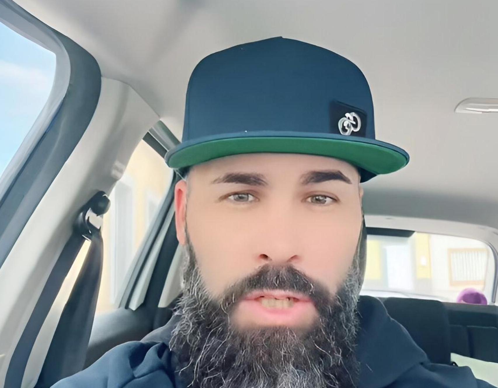 George, experto en automoción desde las redes.