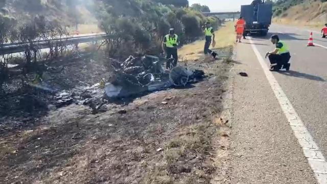 Restos del vehículo de Diogo Jota y André Silva