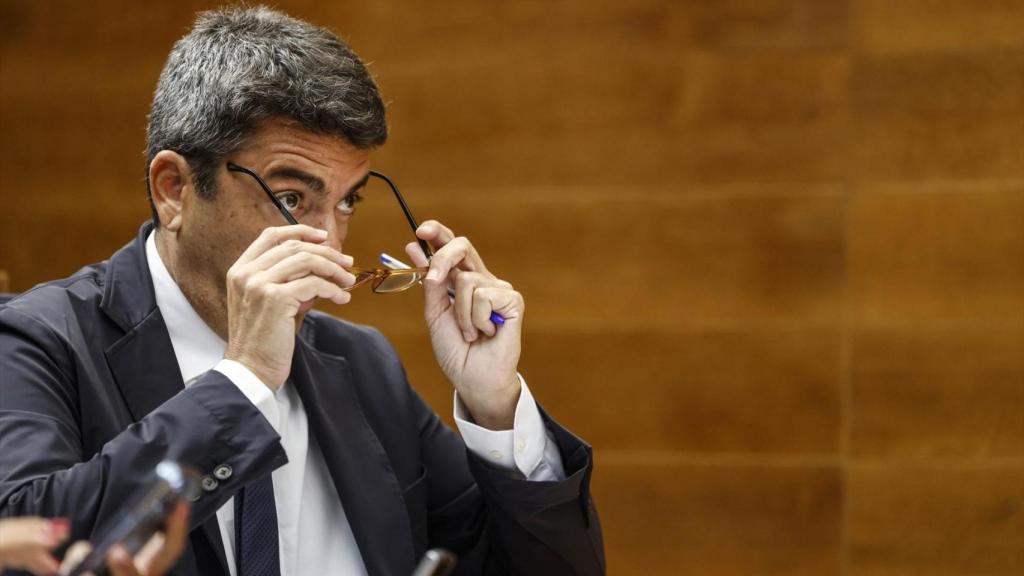 Mazón en la sesión de control de Les Corts el pasado jueves. Rober Solsona / EP