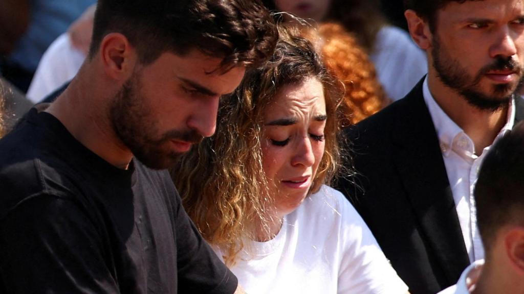 Rute, la viuda de Diogo Jota, rota de dolor en el multitudinario y  conmovedor funeral del futbolista y su hermano André