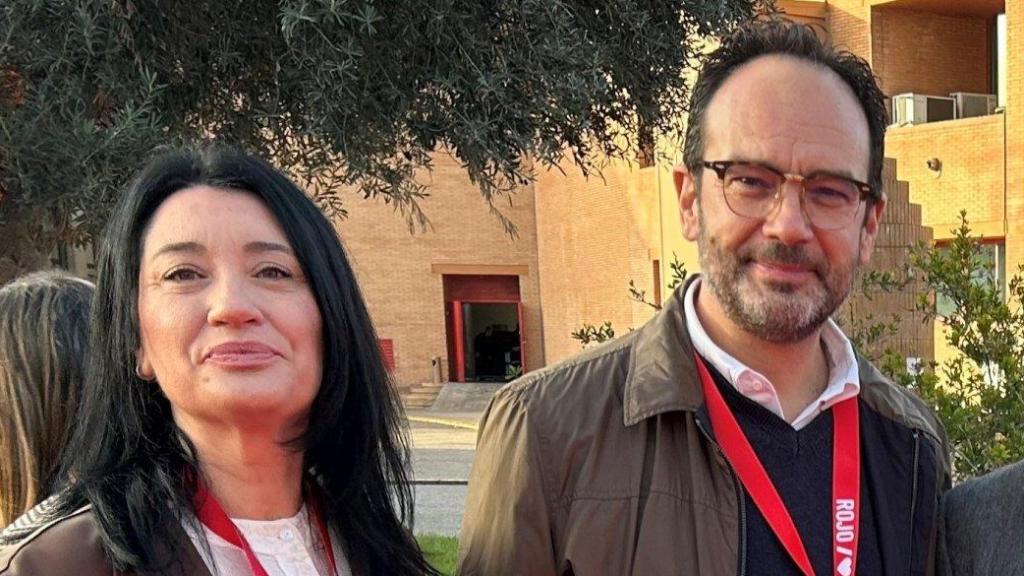 Anabel Mateos y Antonio Hernando en el Congreso Federal del PSOE en Sevilla del 1 de diciembre de 2024.
