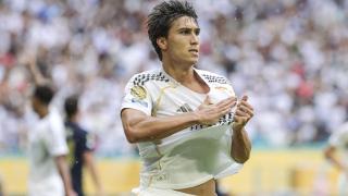 Gonzalo García celebra un gol con el Real Madrid