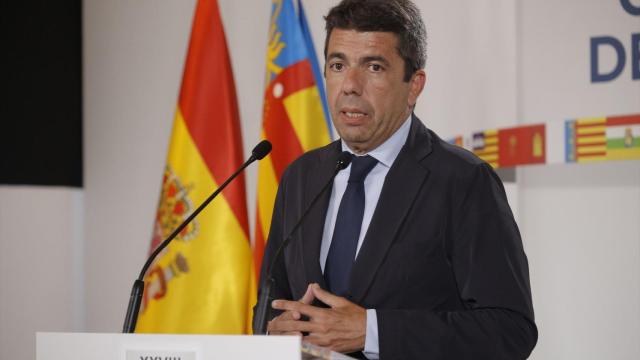 Reunión de Mazón, Merino y Camarero con sindicatos y patronal para exigir el FLA al Gobierno. EE
