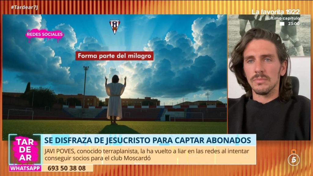 Javi Poves en 'Tardear', comentando su anuncio vestido de Jesucristo.