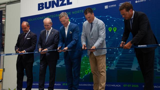 Acto de inauguración del nuevo centro logístico de la empresa Bunzl en Málaga.