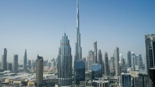 El rascacielos Burj Khalifa (Dubái) en el centro de la imagen.