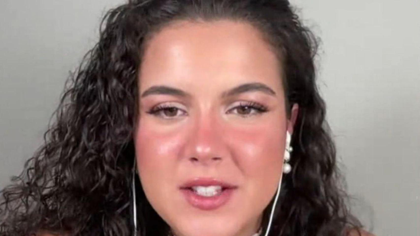 Andrea (22 años), autónoma que ahorra 1.000 euros al mes.