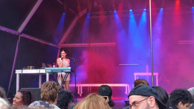 La cantante compostelana ELBA en el Atlantic Pride en A Coruña