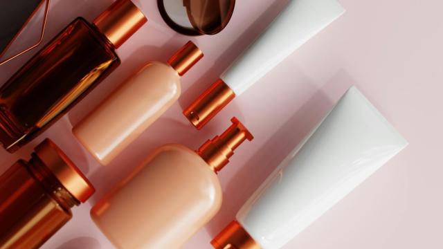 Selección de productos para el cuidado corporal.