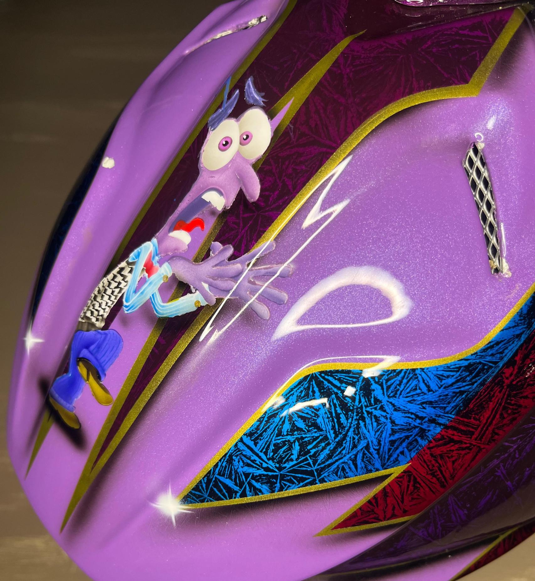 Casco Sara García de la temporada 2025