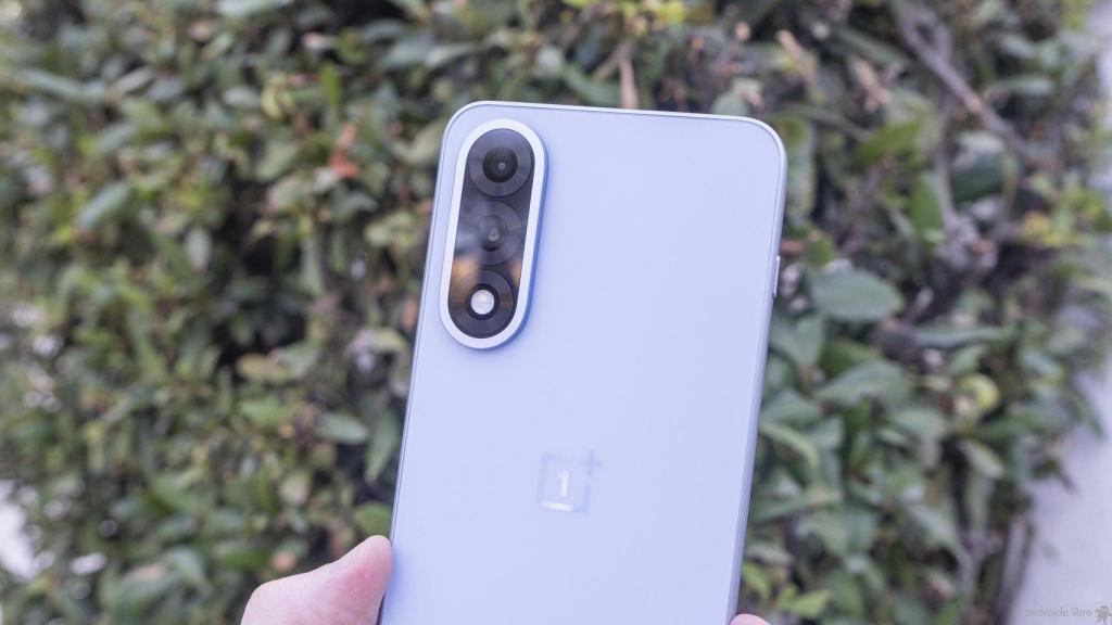 OnePlus Nord 5.