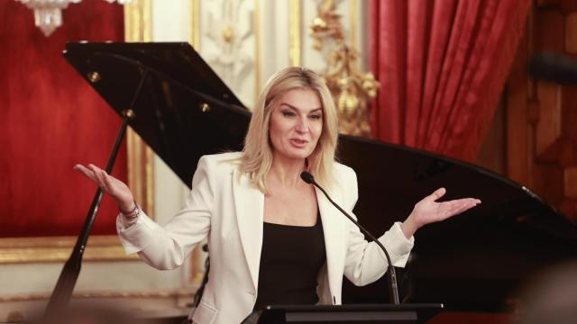 Sandra Golpe.