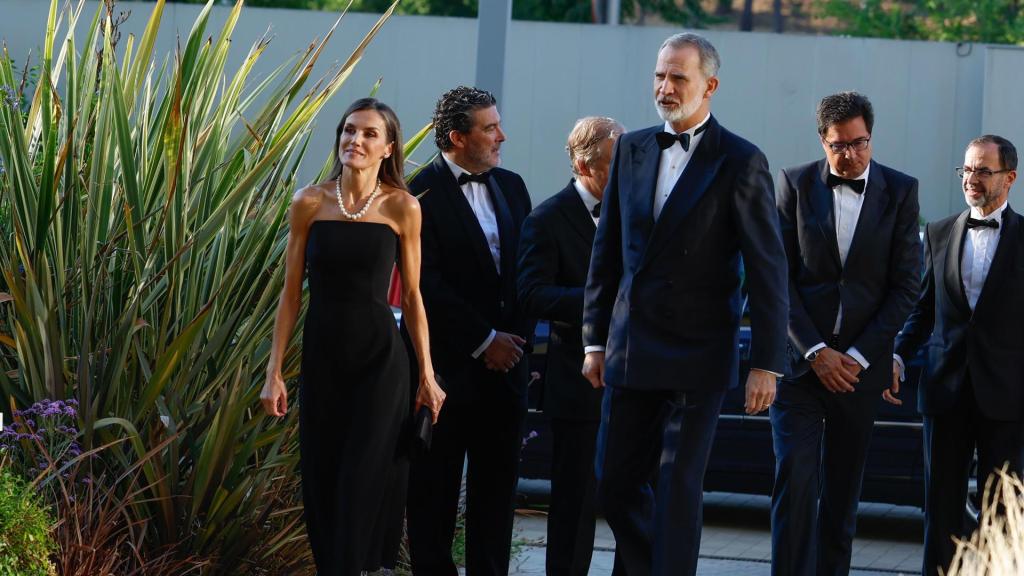 La Reina y el Rey a su llegada a la velada.