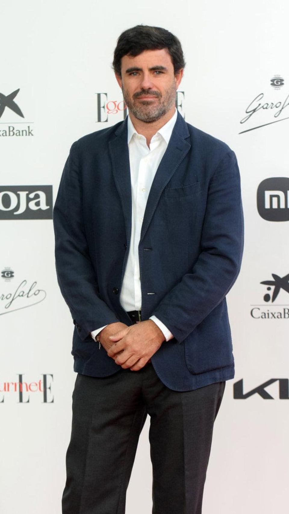 Antonio Matos, viudo de Caritina Goyanes, en el premio póstumo que ha recibido la empresaria.